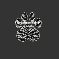 Paw Iron on Rhinestone Motif