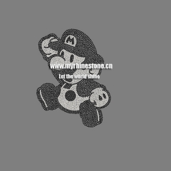 Cute Bear Iron on Rhinestone Motif Design